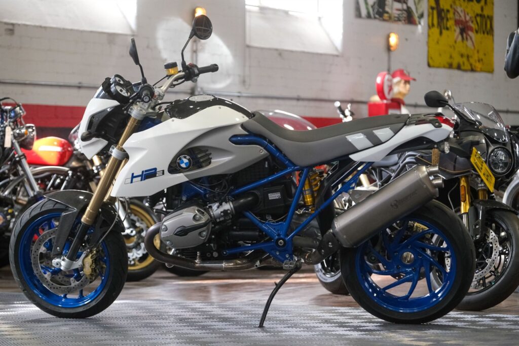 BMW HP2
